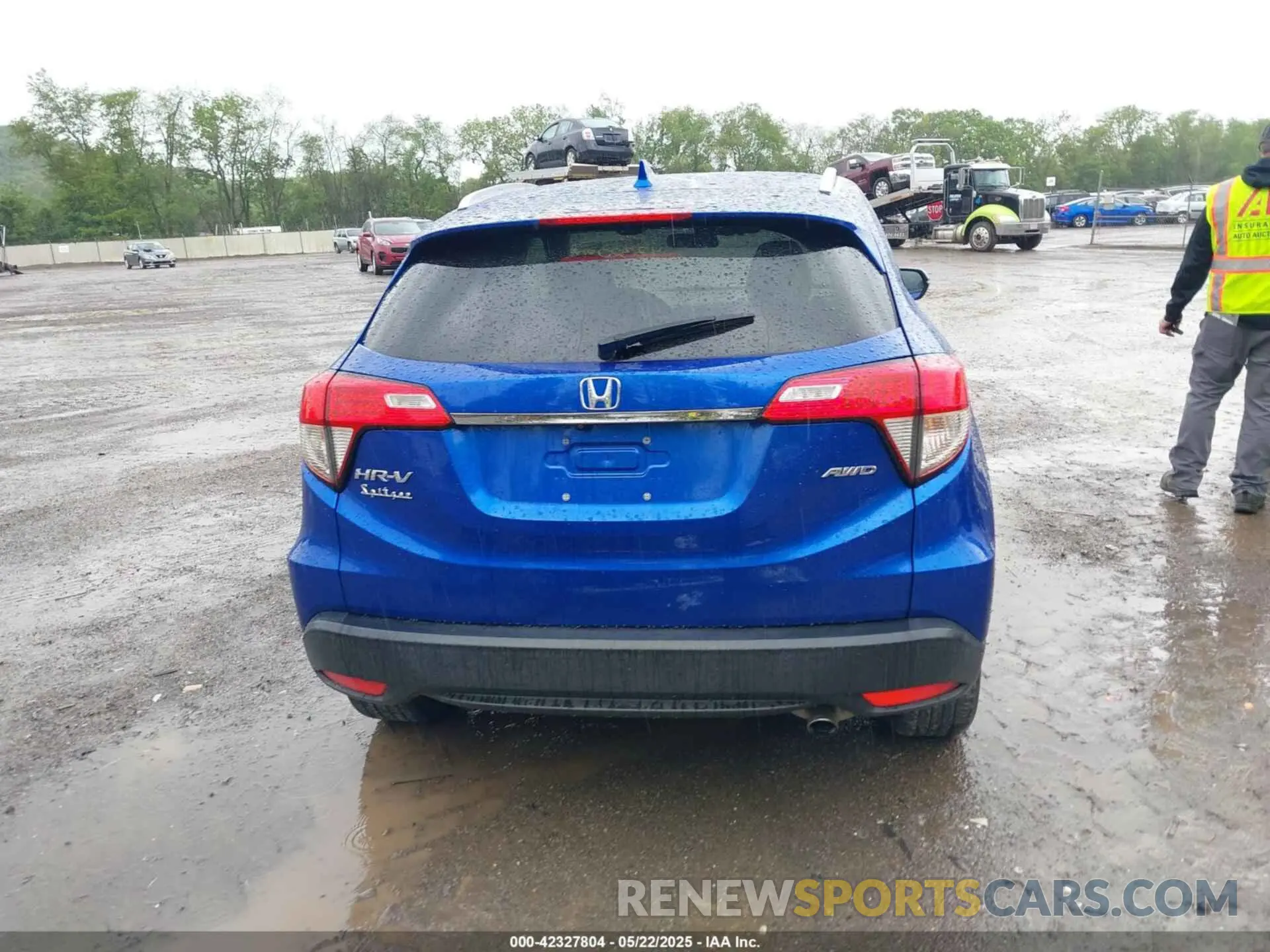 17 fotografías del automóvil dañado 3CZRU6H53KM709725 HONDA HR-V 2019