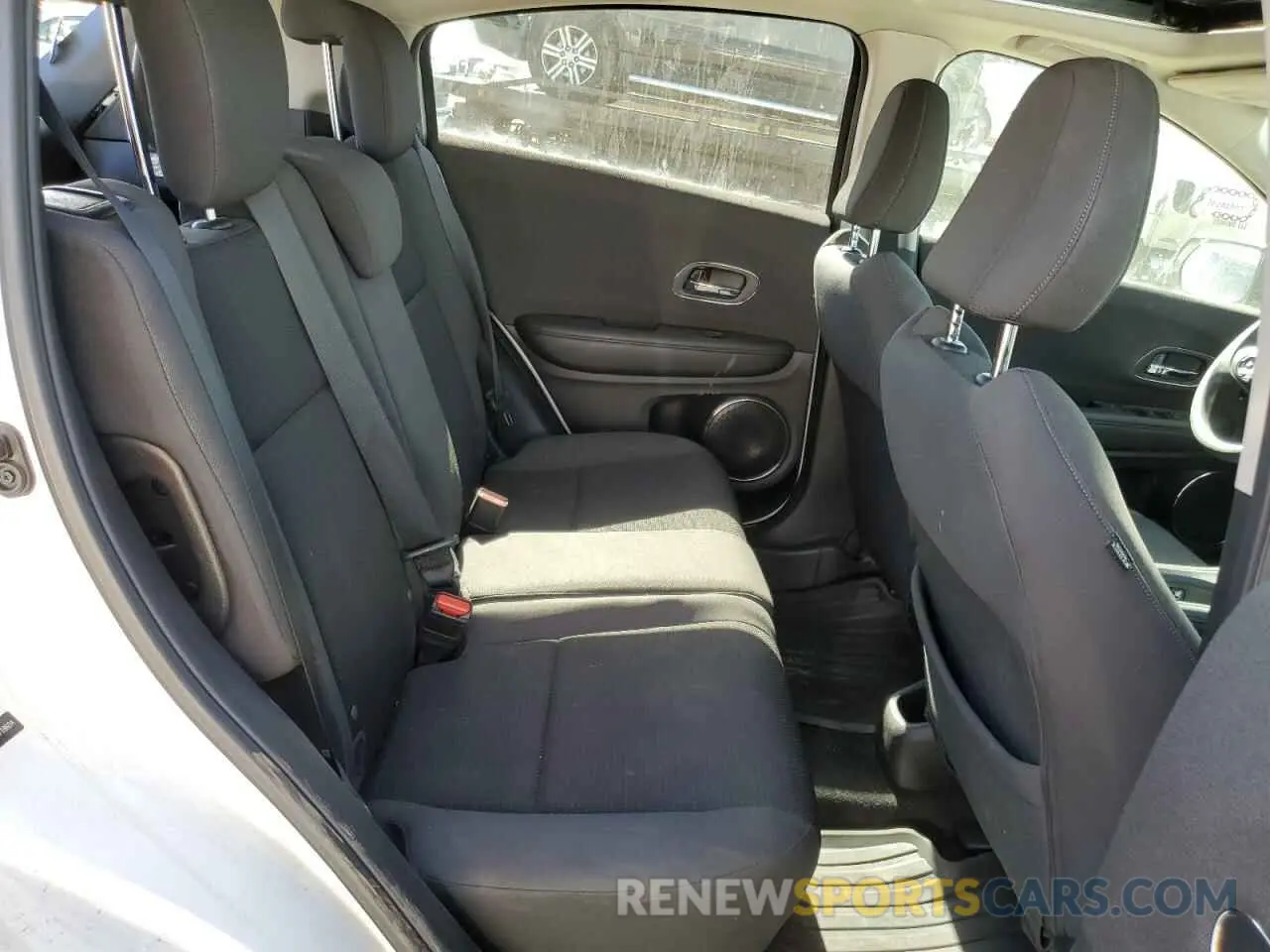11 fotografías del automóvil dañado 3CZRU6H53KM718604 HONDA HR-V 2019