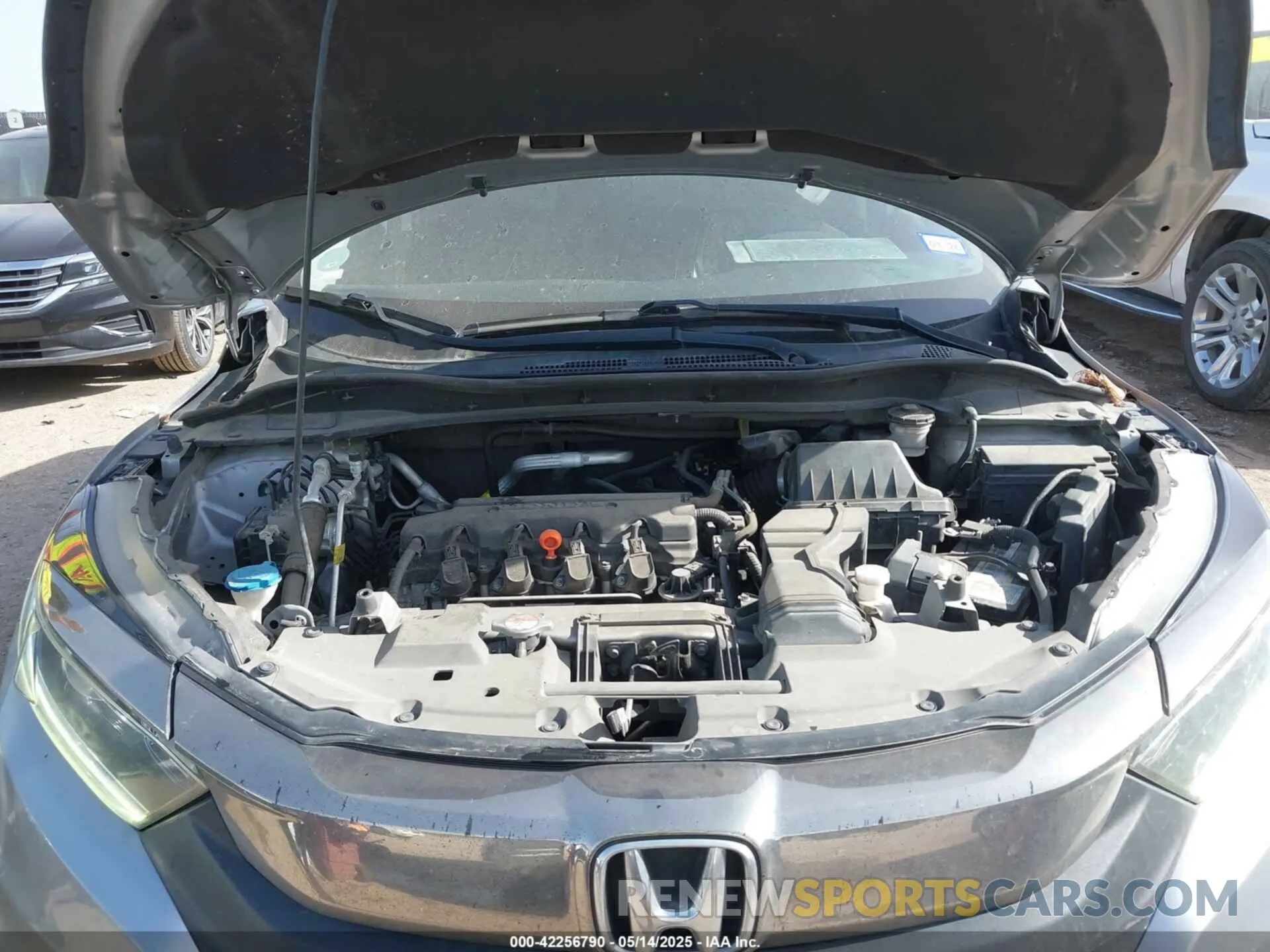 10 fotografías del automóvil dañado 3CZRU6H53KM733846 HONDA HR-V 2019
