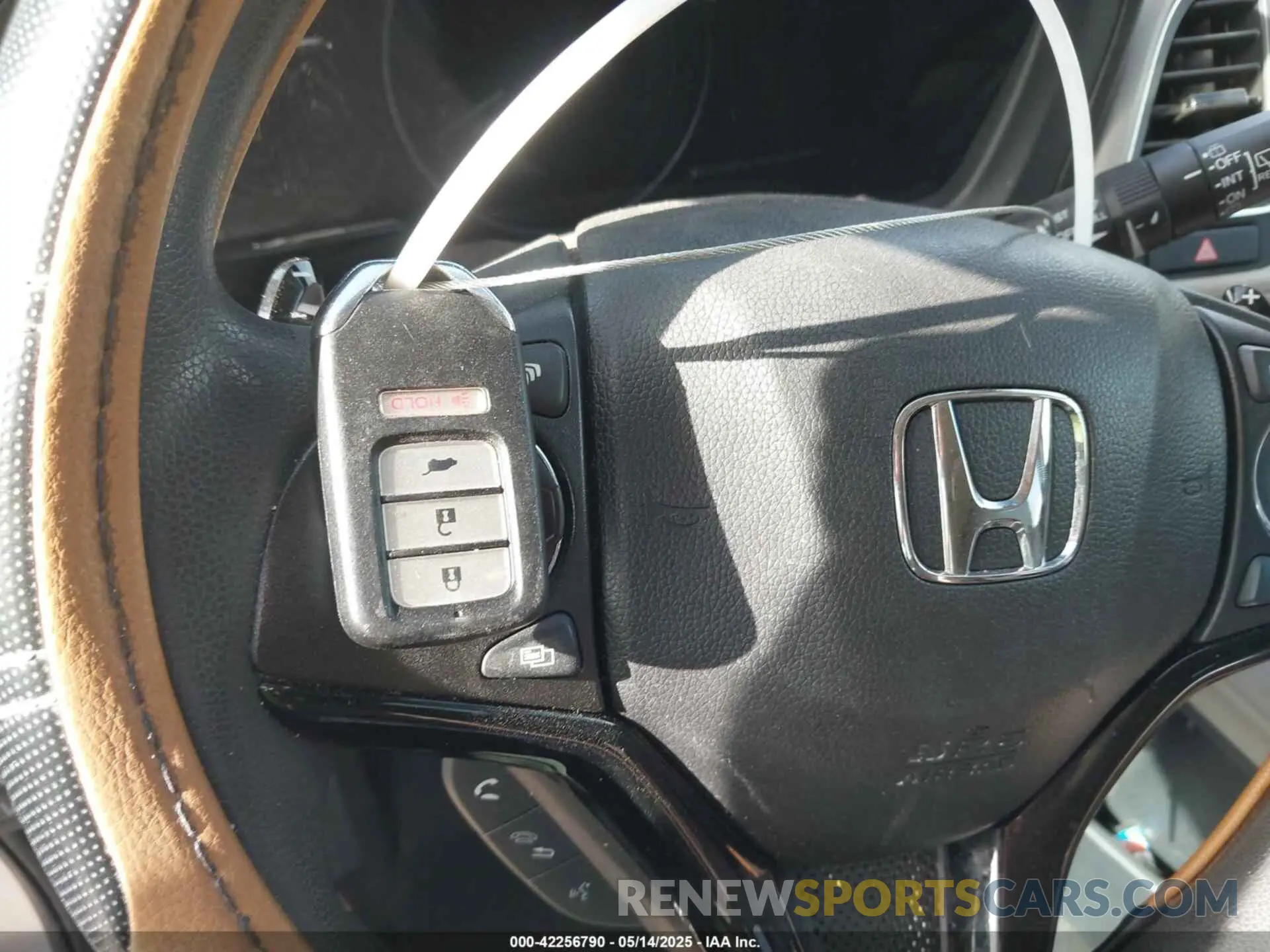 11 fotografías del automóvil dañado 3CZRU6H53KM733846 HONDA HR-V 2019
