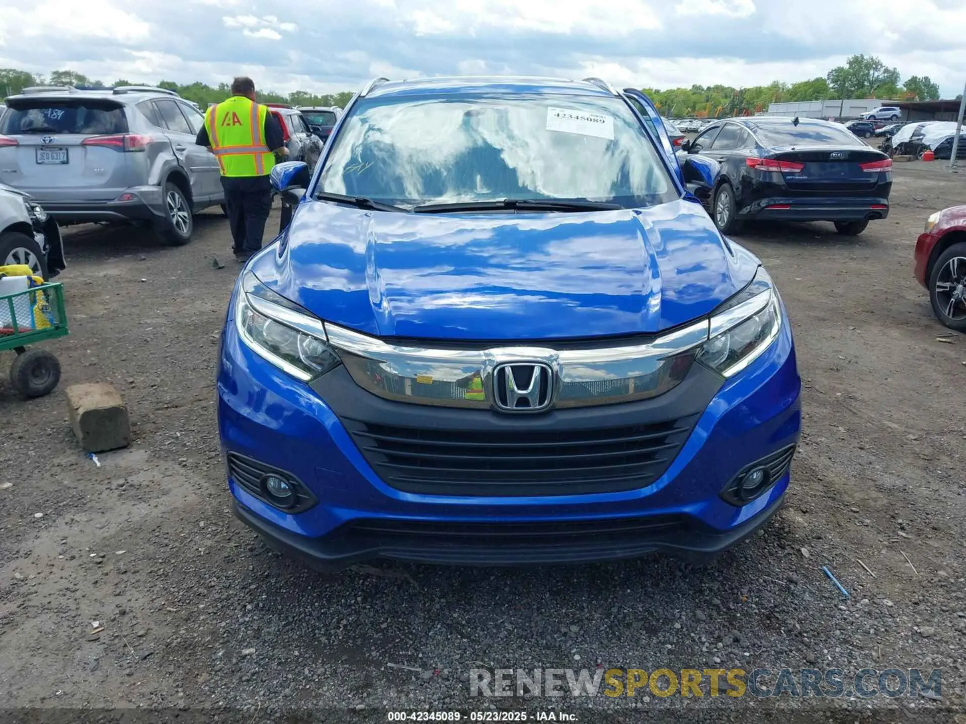12 fotografías del automóvil dañado 3CZRU6H53KM733863 HONDA HR-V 2019