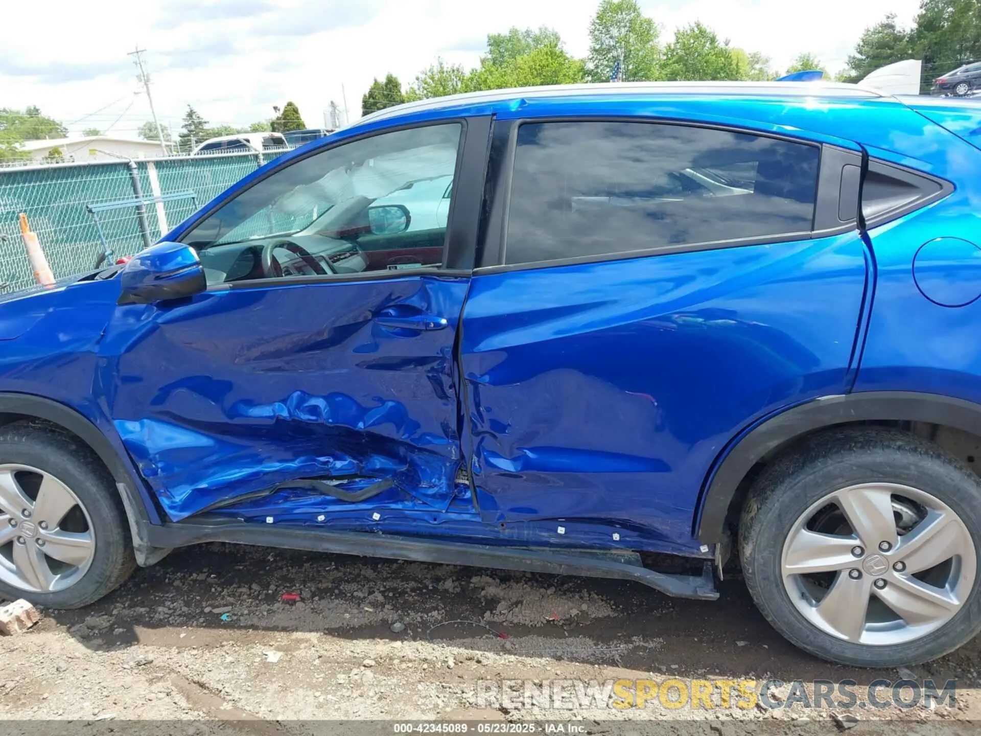 14 fotografías del automóvil dañado 3CZRU6H53KM733863 HONDA HR-V 2019