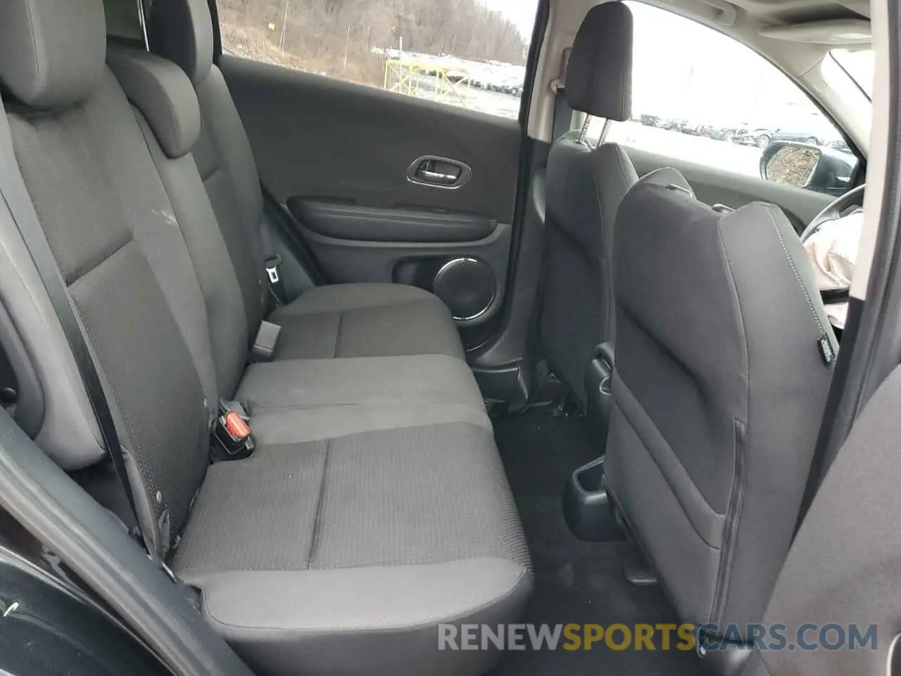 11 fotografías del automóvil dañado 3CZRU6H53KM743504 HONDA HR-V 2019