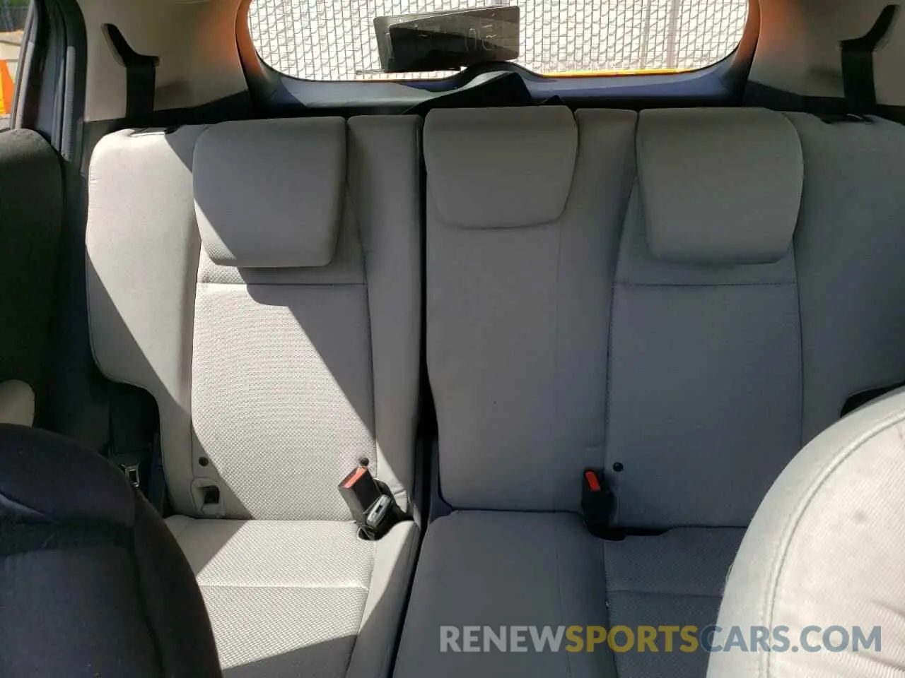 10 fotografías del automóvil dañado 3CZRU6H54KM722564 HONDA HR-V 2019