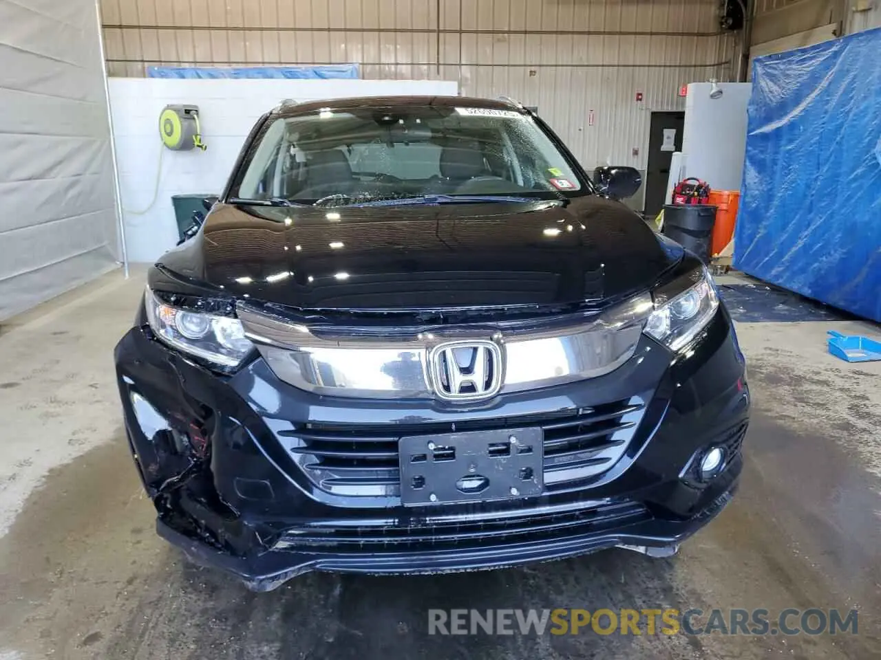 5 fotografías del automóvil dañado 3CZRU6H54KM724864 HONDA HR-V 2019