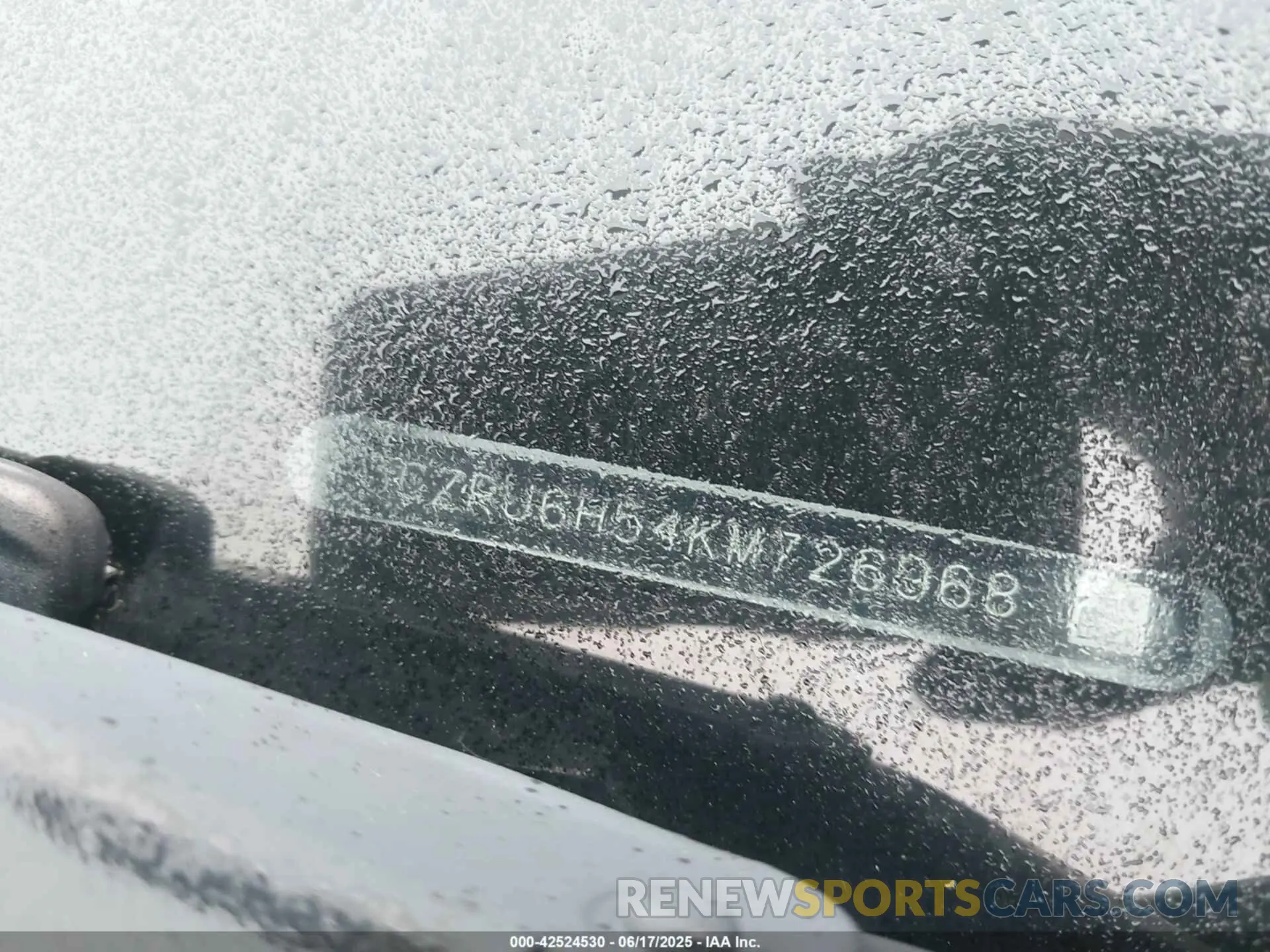 17 fotografías del automóvil dañado 3CZRU6H54KM726968 HONDA HR-V 2019