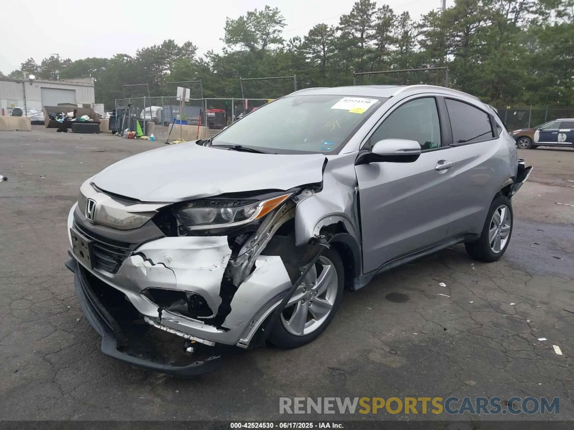 2 fotografías del automóvil dañado 3CZRU6H54KM726968 HONDA HR-V 2019