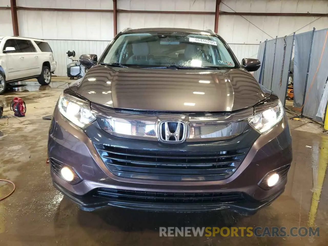 5 fotografías del automóvil dañado 3CZRU6H54KM728929 HONDA HR-V 2019