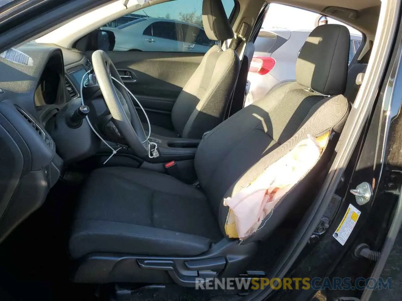 7 fotografías del automóvil dañado 3CZRU6H55KM709287 HONDA HR-V 2019