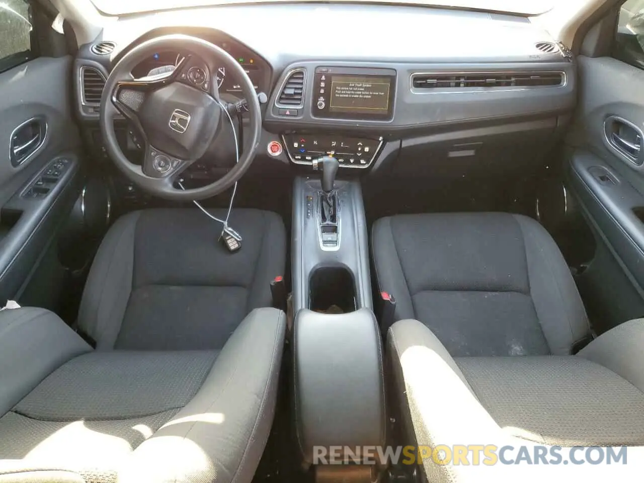 8 fotografías del automóvil dañado 3CZRU6H55KM709287 HONDA HR-V 2019