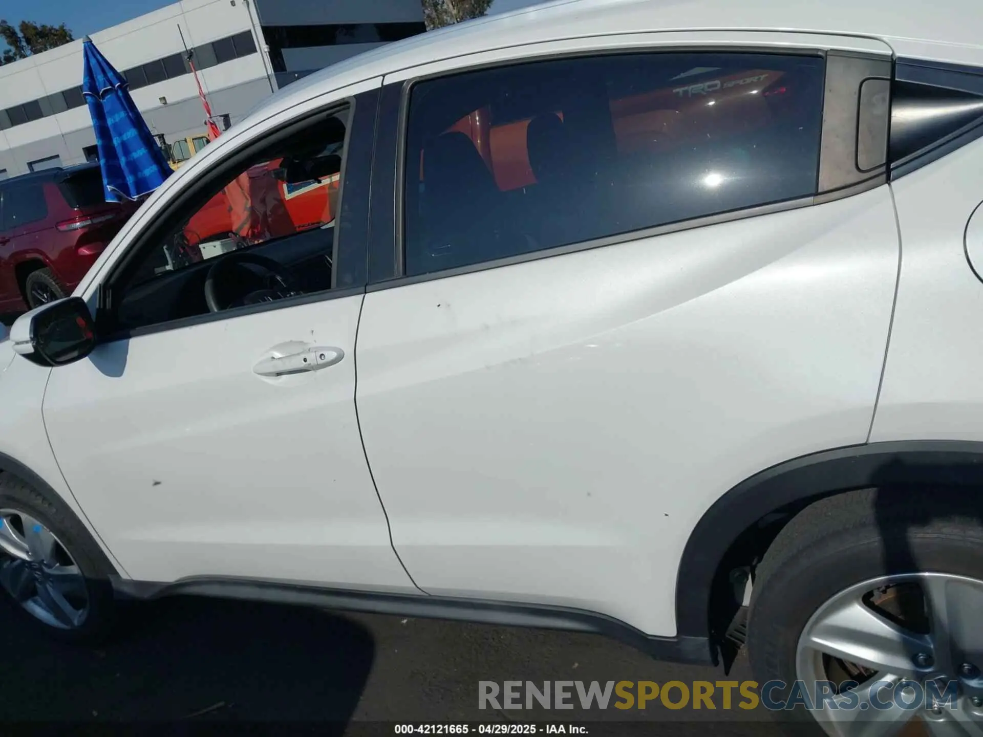 14 fotografías del automóvil dañado 3CZRU6H55KM726364 HONDA HR-V 2019