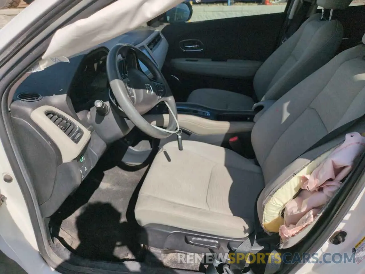 7 fotografías del automóvil dañado 3CZRU6H56KM721836 HONDA HR-V 2019