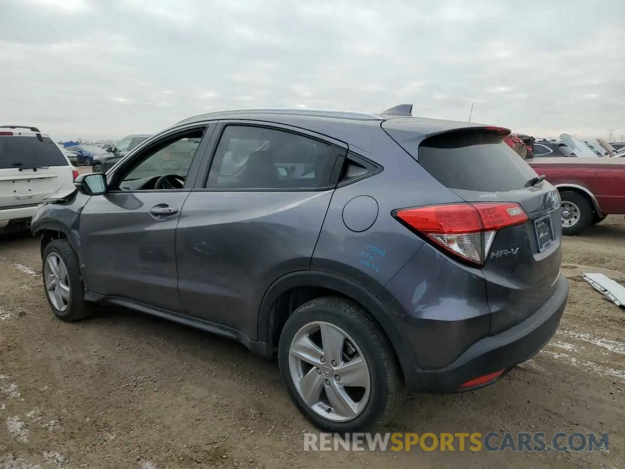 2 fotografías del automóvil dañado 3CZRU6H57KM709789 HONDA HR-V 2019