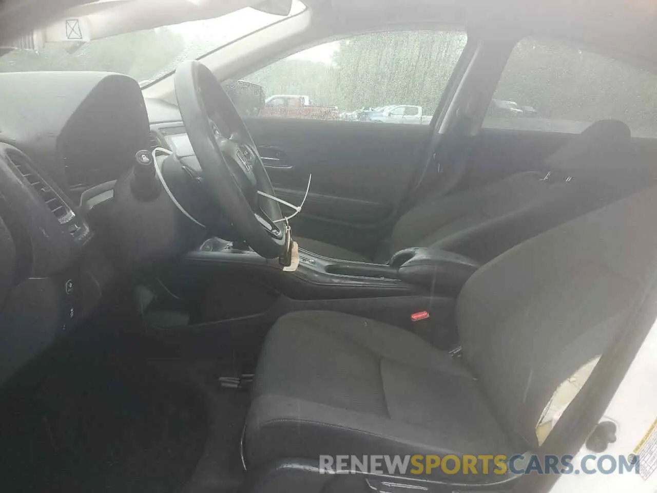 7 fotografías del automóvil dañado 3CZRU6H58KM705542 HONDA HR-V 2019