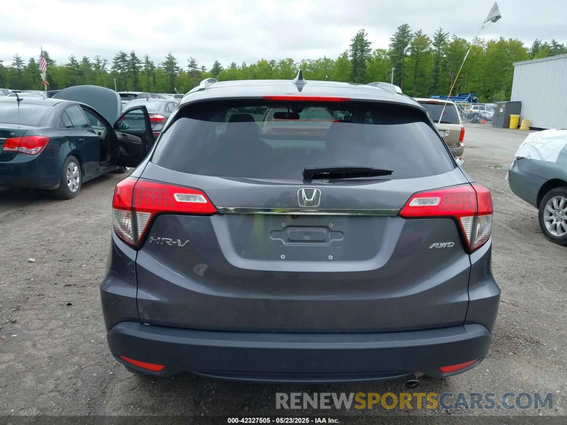 17 fotografías del automóvil dañado 3CZRU6H58KM709932 HONDA HR-V 2019