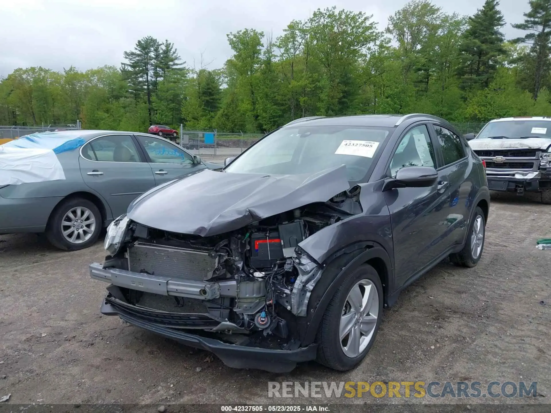 2 fotografías del automóvil dañado 3CZRU6H58KM709932 HONDA HR-V 2019