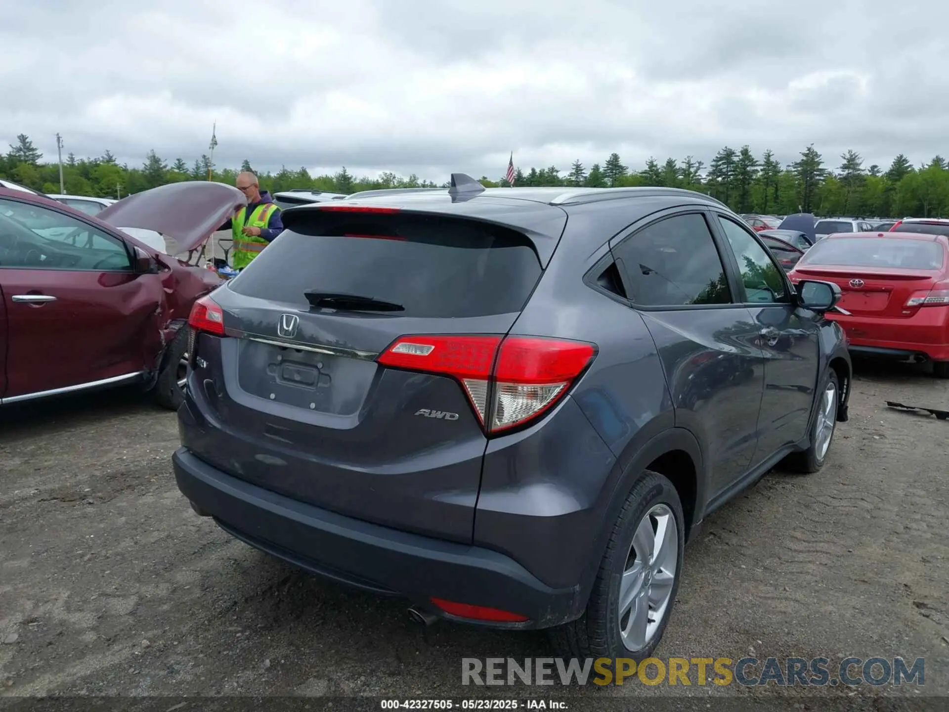 4 fotografías del automóvil dañado 3CZRU6H58KM709932 HONDA HR-V 2019