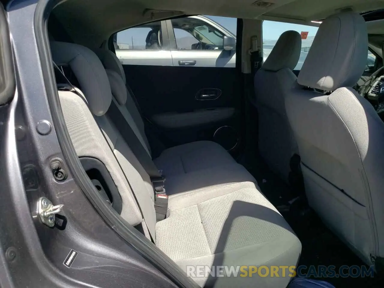 11 fotografías del automóvil dañado 3CZRU6H59KM703038 HONDA HR-V 2019