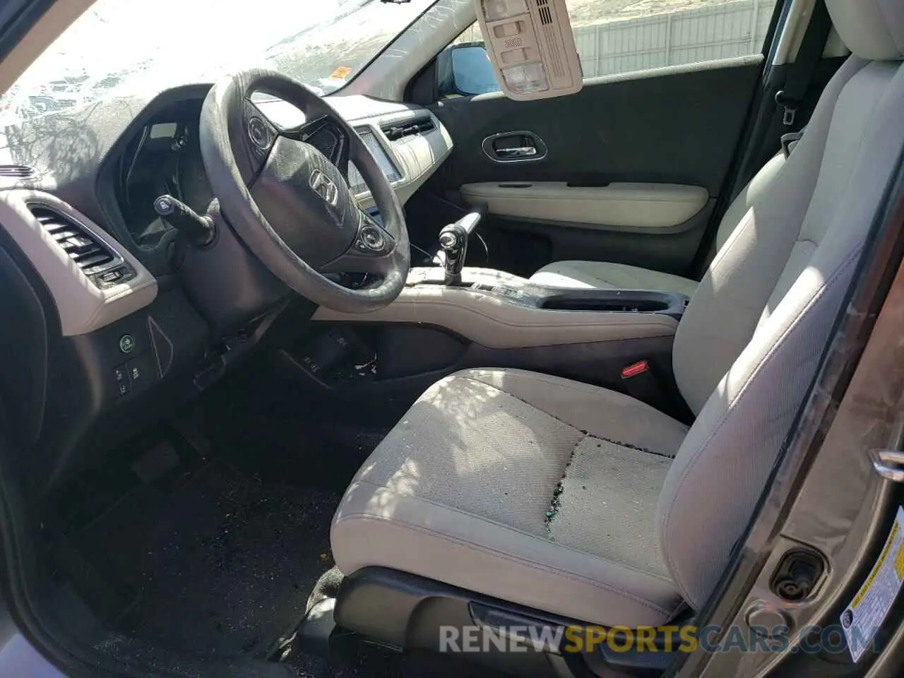 7 fotografías del automóvil dañado 3CZRU6H59KM703038 HONDA HR-V 2019