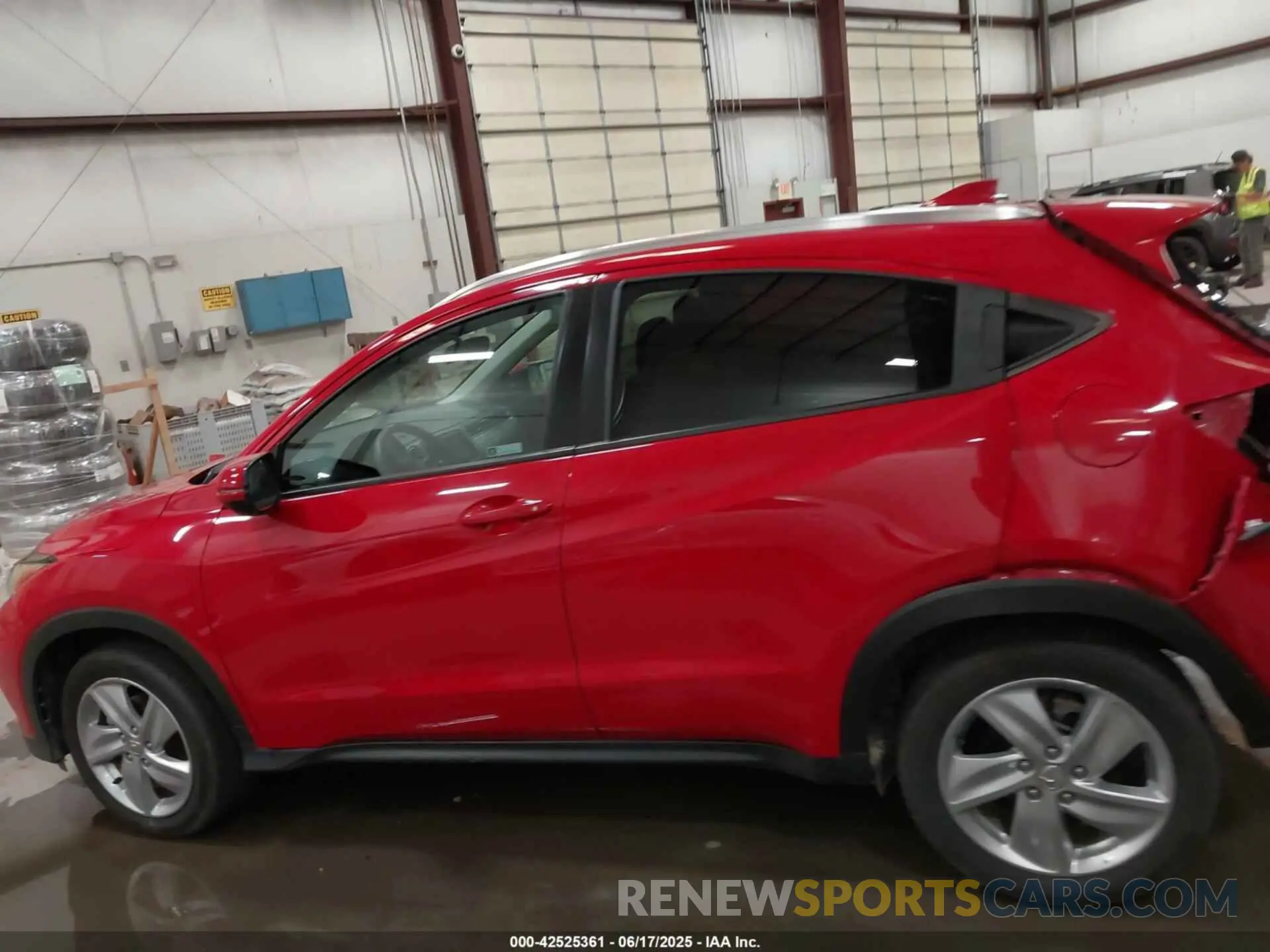 14 fotografías del automóvil dañado 3CZRU6H59KM706960 HONDA HR-V 2019