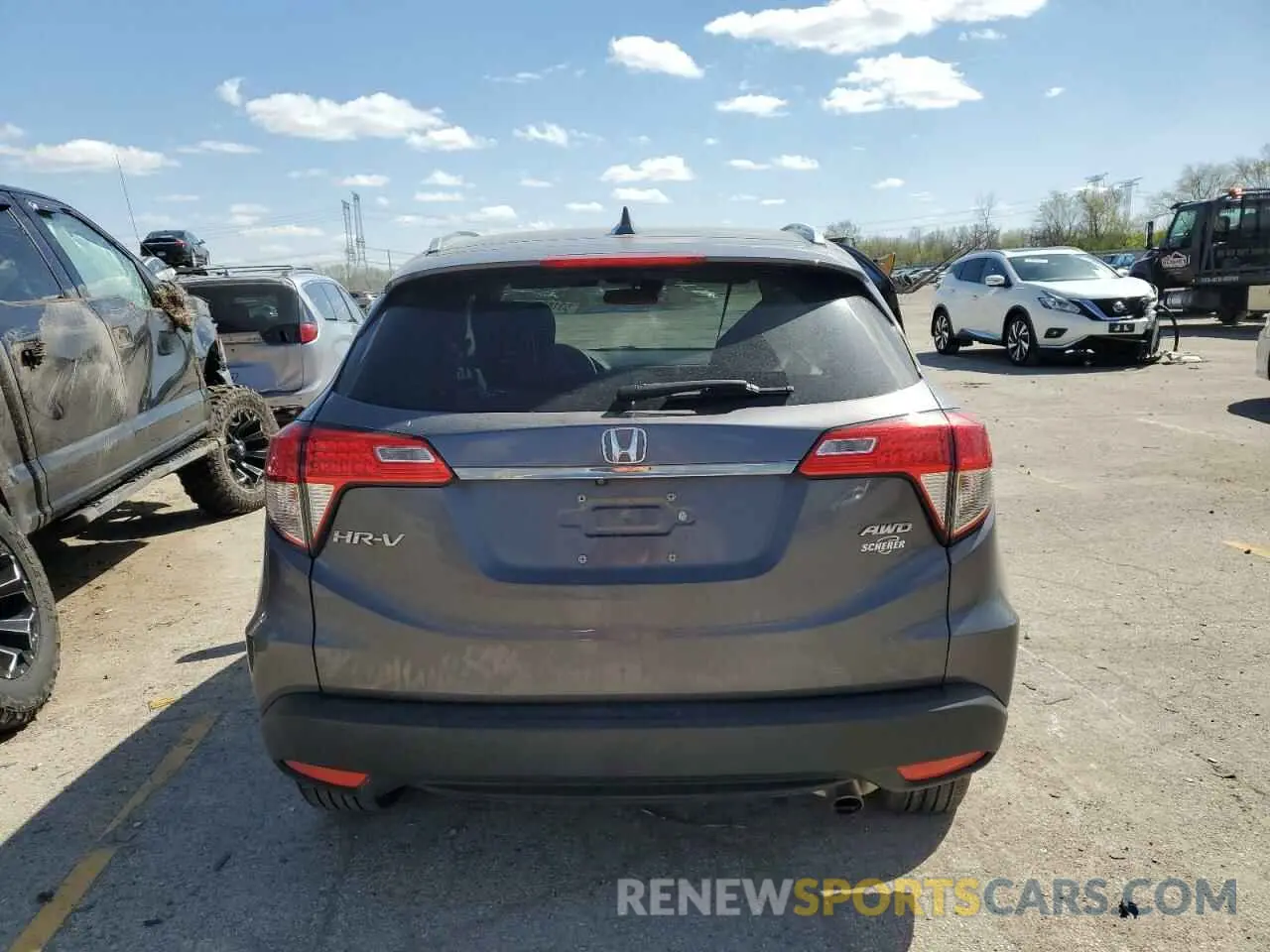 6 fotografías del automóvil dañado 3CZRU6H5XKM738400 HONDA HR-V 2019
