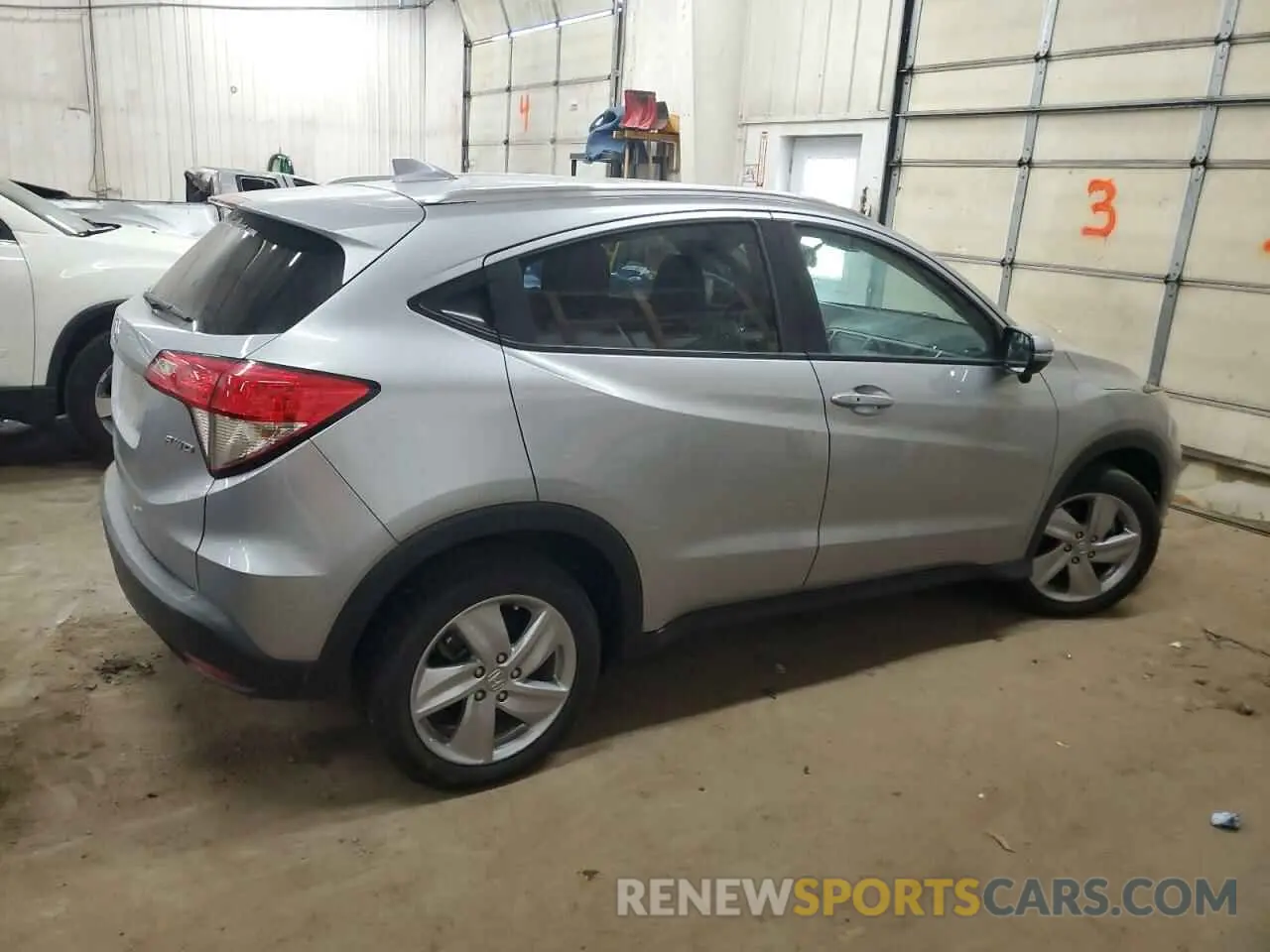 3 fotografías del automóvil dañado 3CZRU6H70KM723650 HONDA HR-V 2019