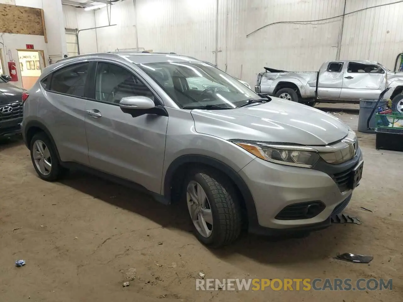 4 fotografías del automóvil dañado 3CZRU6H70KM723650 HONDA HR-V 2019