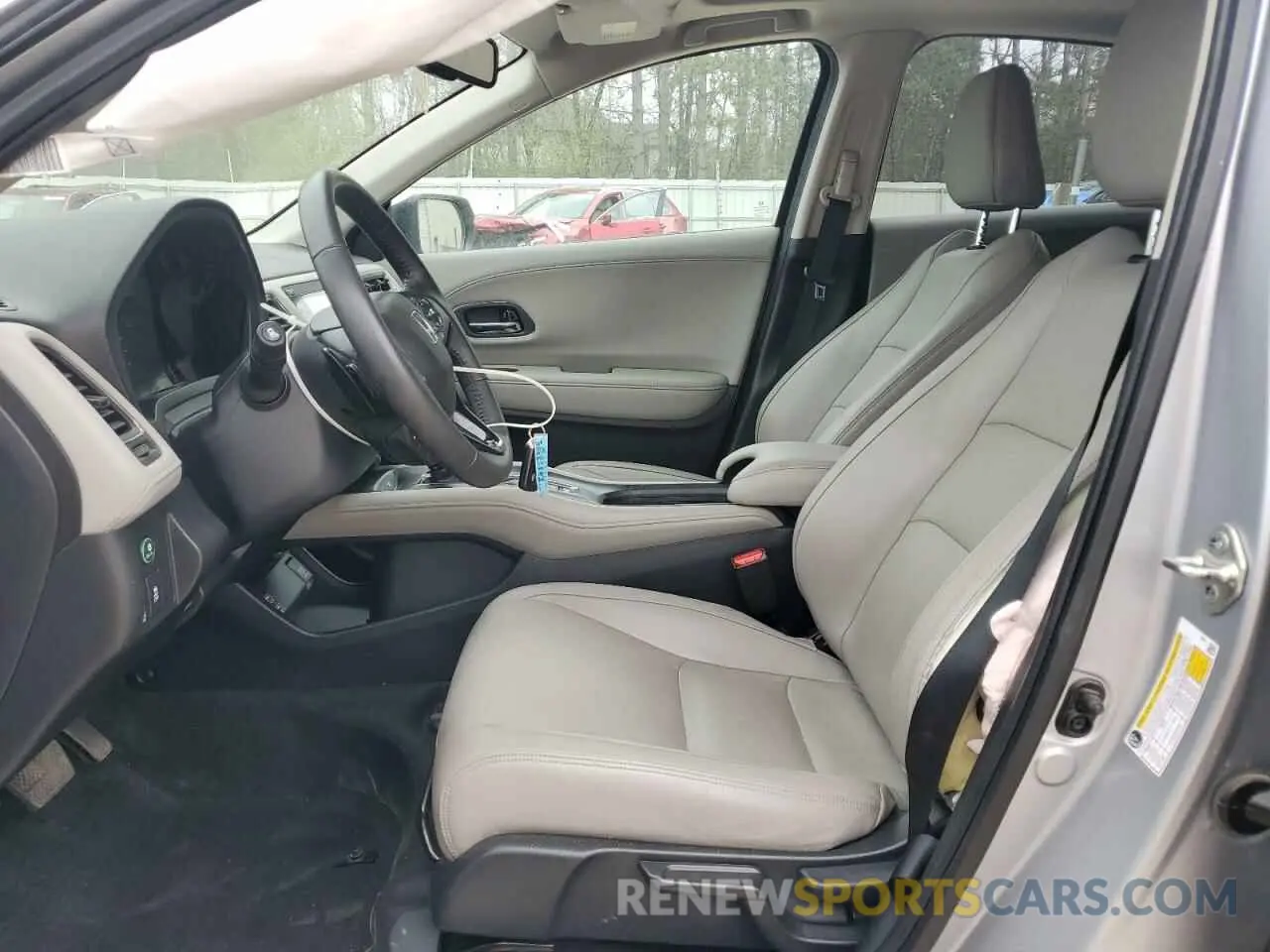 7 fotografías del automóvil dañado 3CZRU6H70KM723650 HONDA HR-V 2019