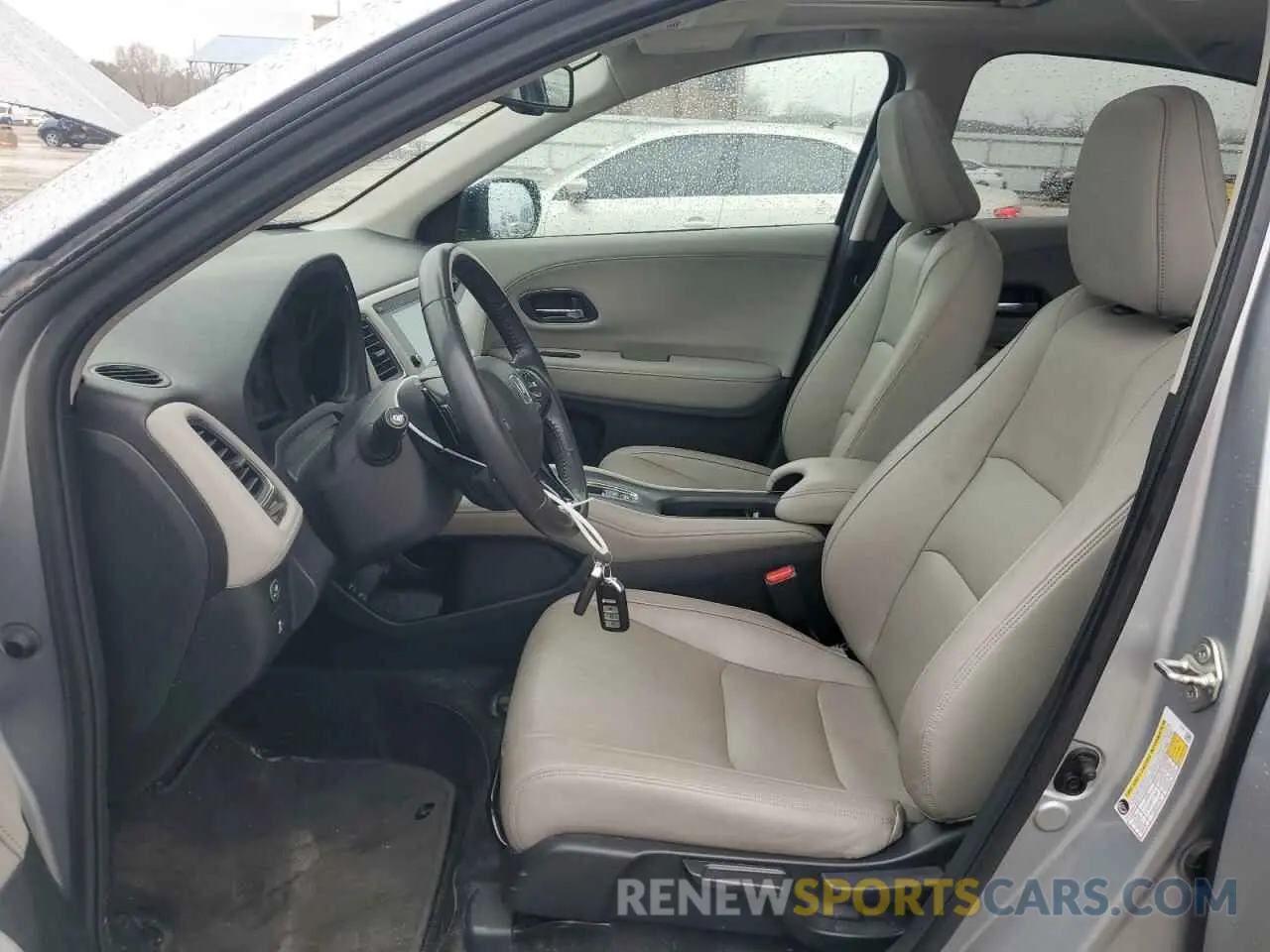 7 fotografías del automóvil dañado 3CZRU6H72KM724251 HONDA HR-V 2019