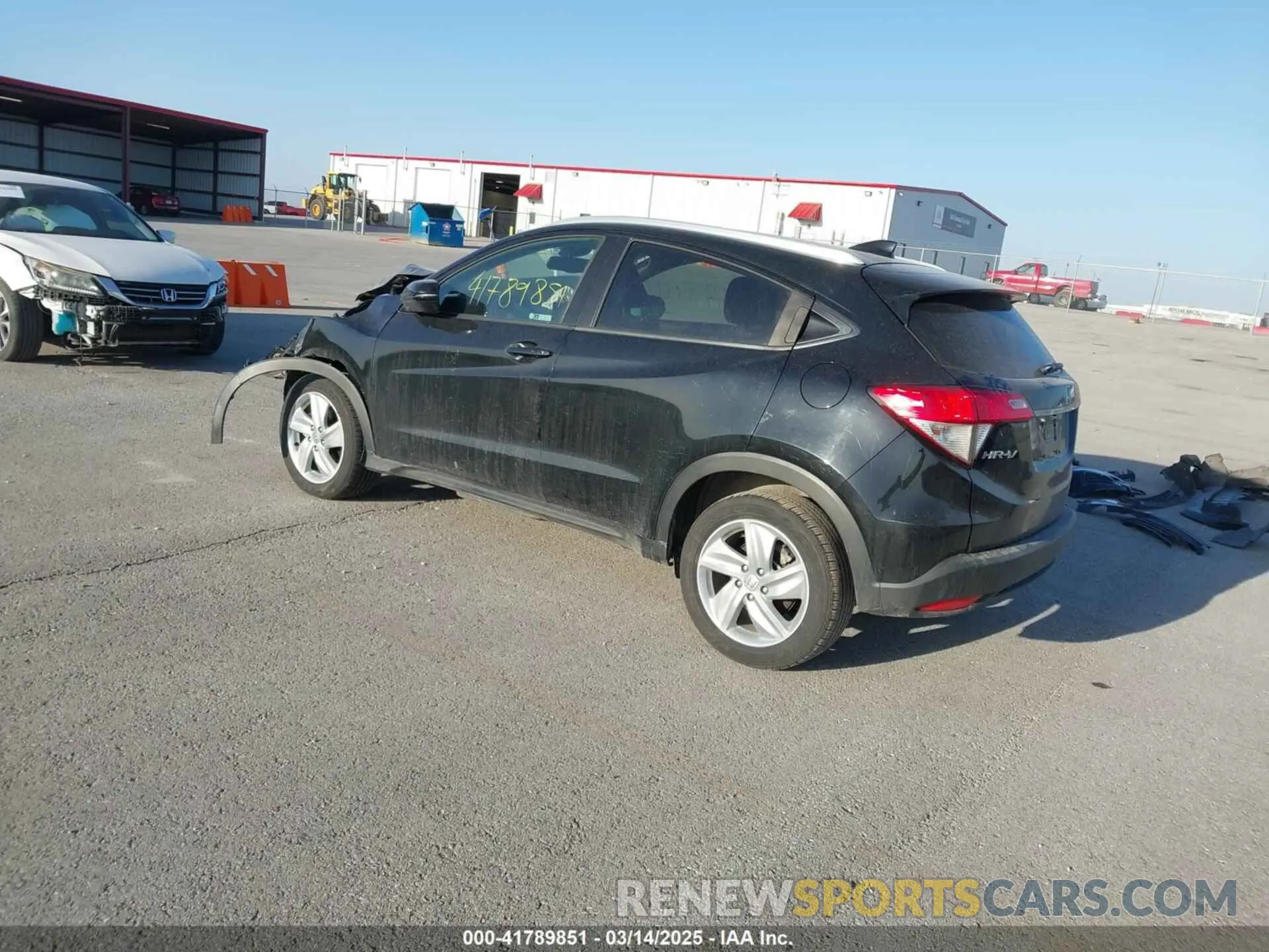 3 fotografías del automóvil dañado 3CZRU6H74KM735154 HONDA HR-V 2019