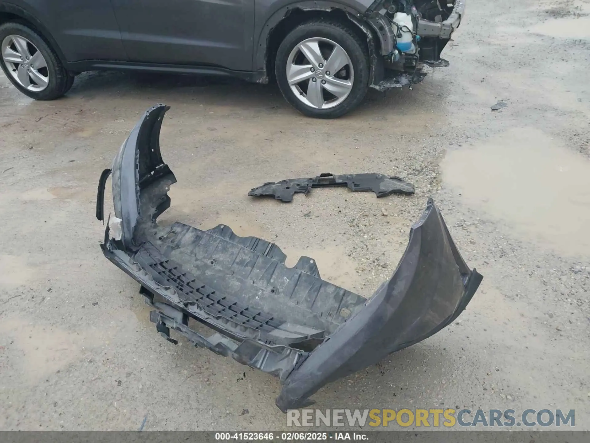 12 fotografías del automóvil dañado 3CZRU6H77KM735942 HONDA HR-V 2019