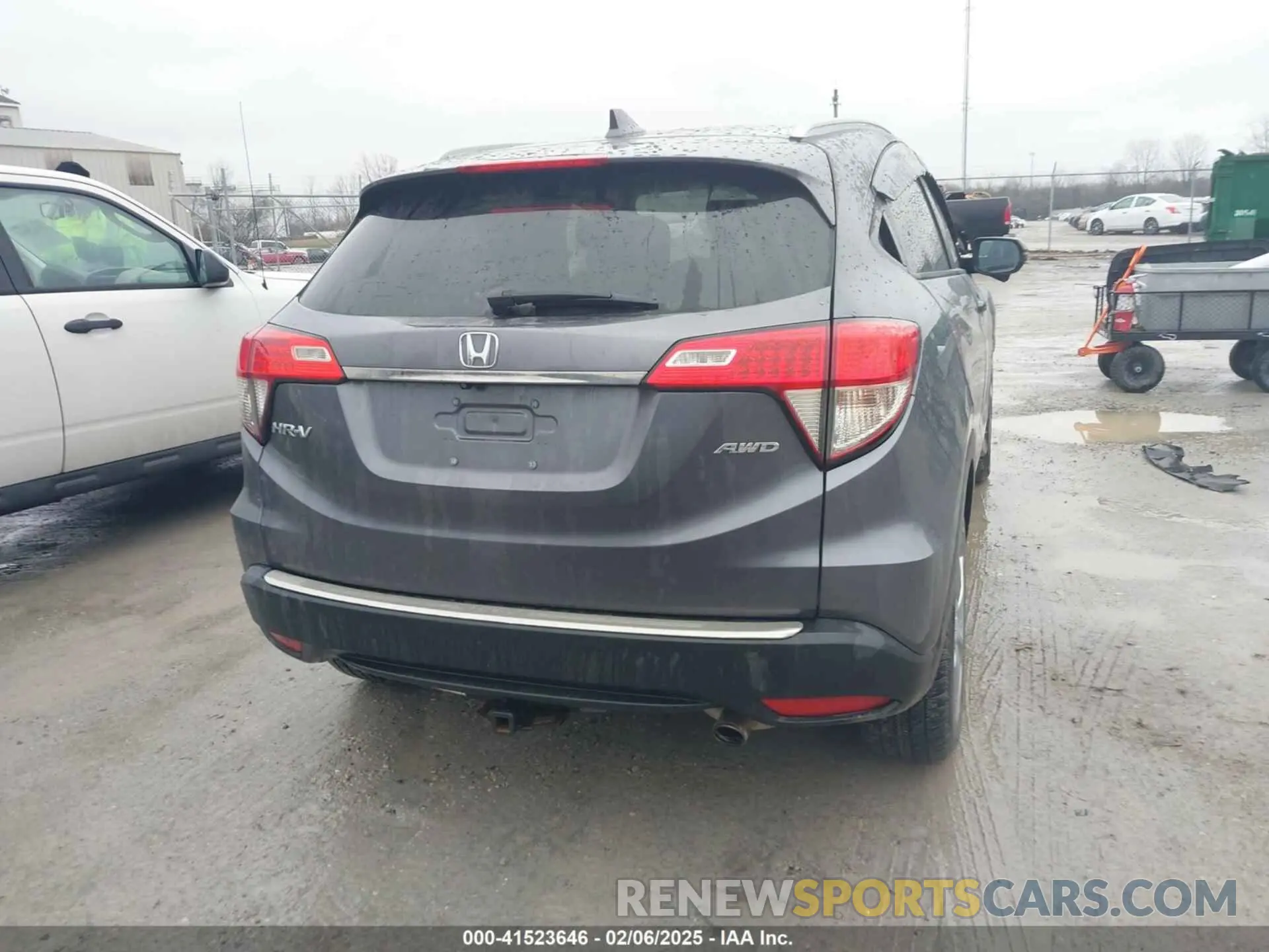 17 fotografías del automóvil dañado 3CZRU6H77KM735942 HONDA HR-V 2019