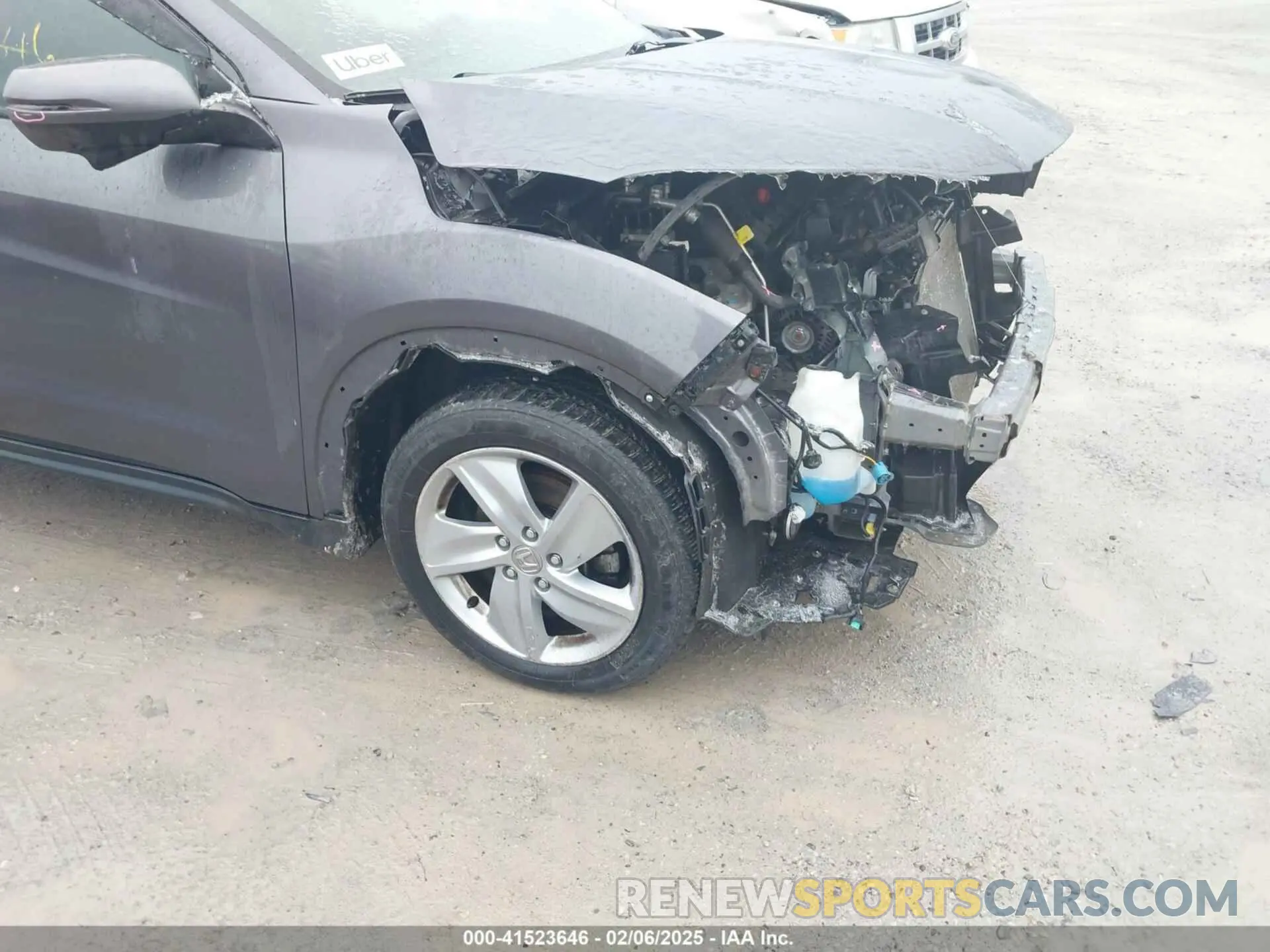 18 fotografías del automóvil dañado 3CZRU6H77KM735942 HONDA HR-V 2019