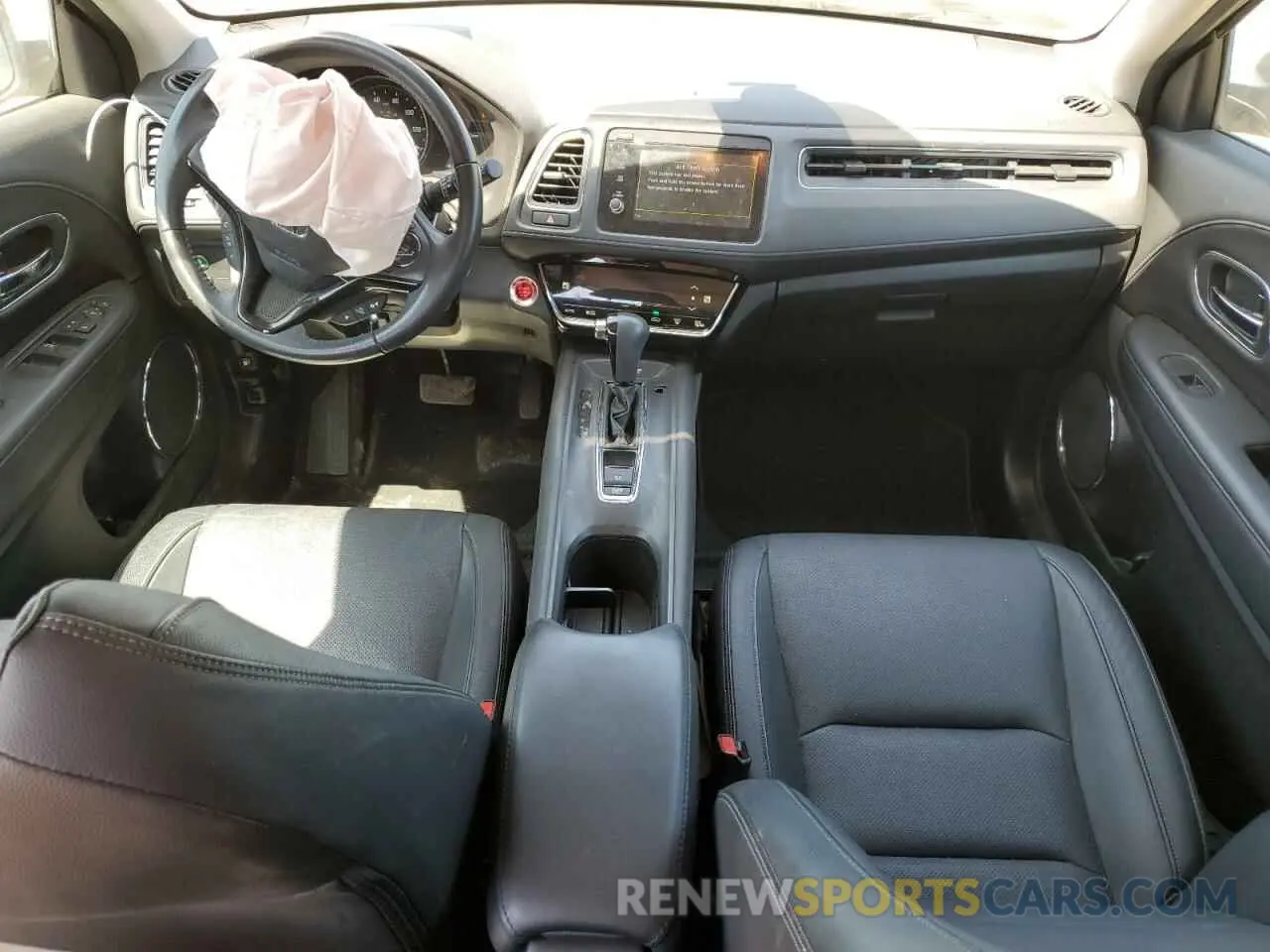 8 fotografías del automóvil dañado 3CZRU6H78KM724304 HONDA HR-V 2019