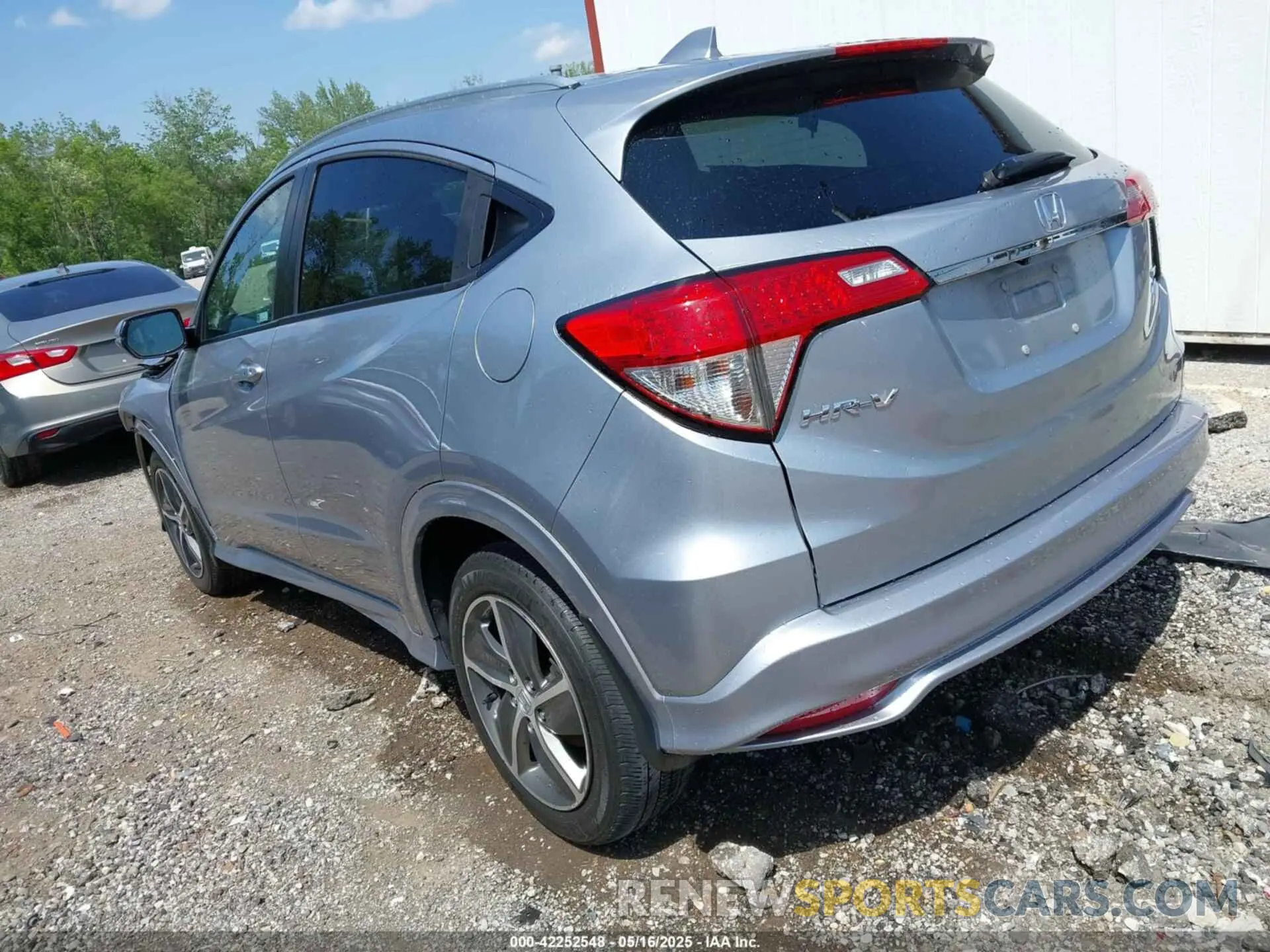 3 fotografías del automóvil dañado 3CZRU6H94KM702012 HONDA HR-V 2019
