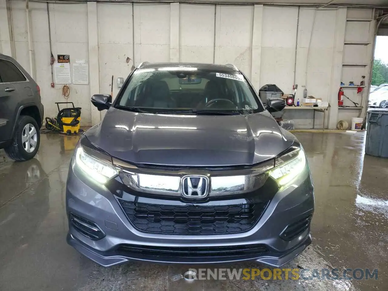 5 fotografías del automóvil dañado 3CZRU6H95KM717537 HONDA HR-V 2019