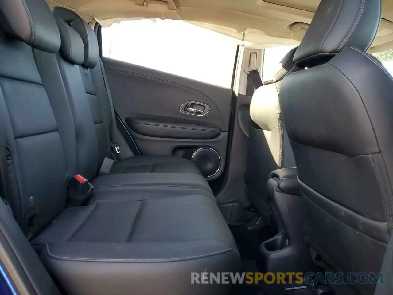 12 fotografías del automóvil dañado 3CZRU6H98KM710470 HONDA HR-V 2019