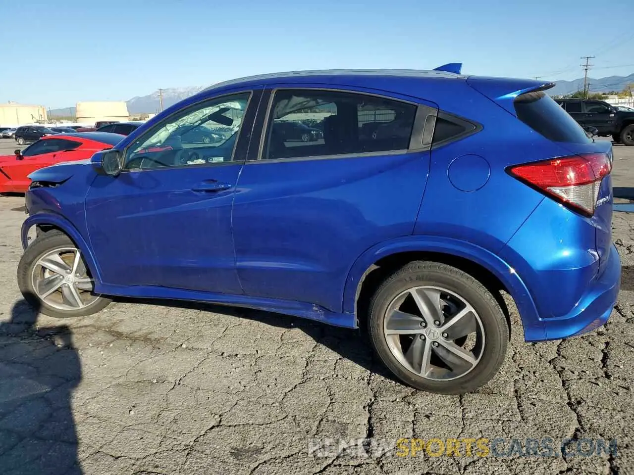 2 fotografías del automóvil dañado 3CZRU6H98KM710470 HONDA HR-V 2019