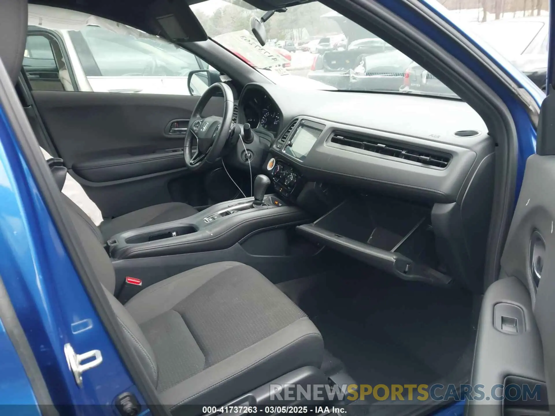 5 fotografías del automóvil dañado 3CZRU5H11LM715936 HONDA HR-V 2020