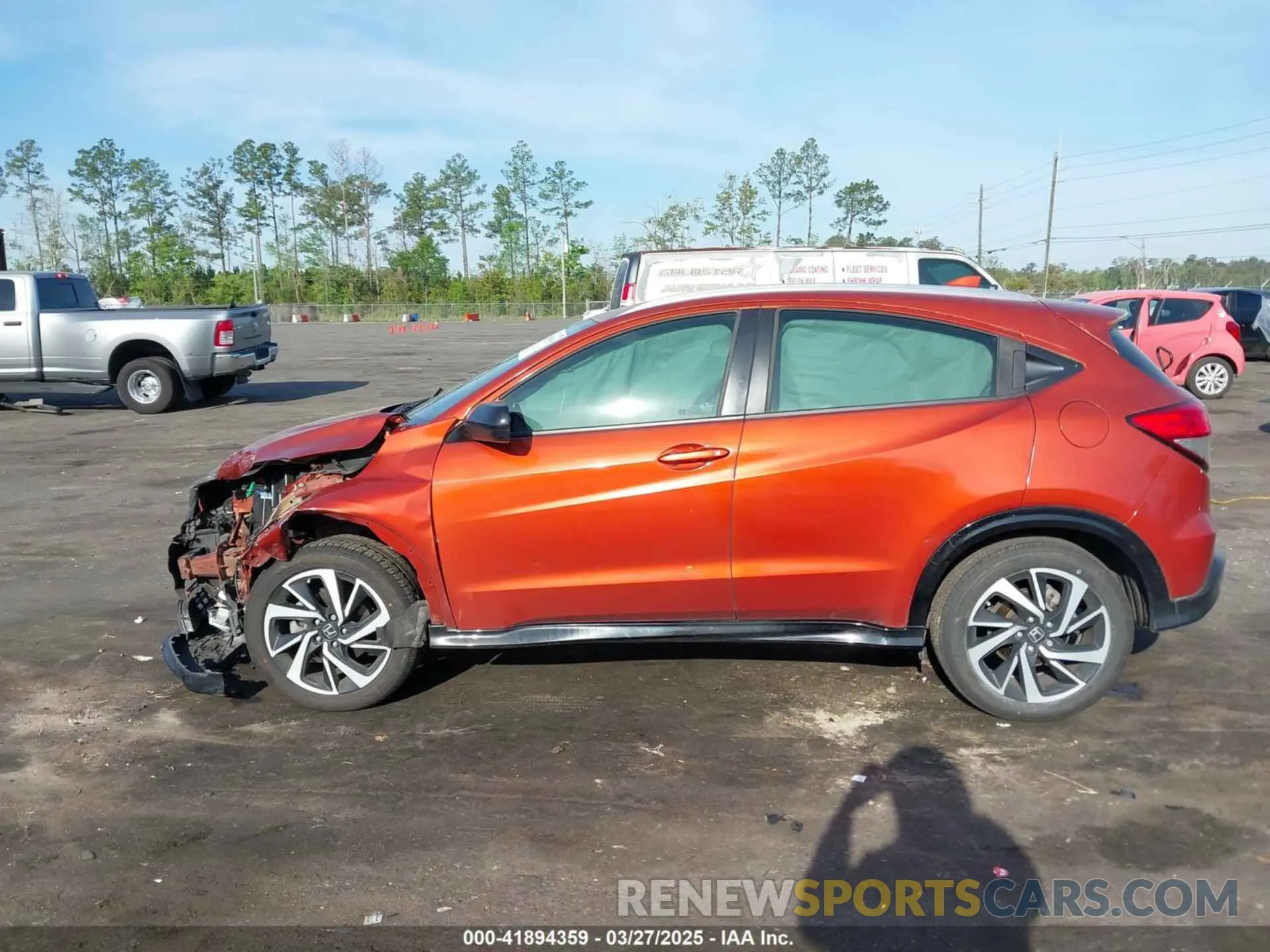14 fotografías del automóvil dañado 3CZRU5H16LM709128 HONDA HR-V 2020