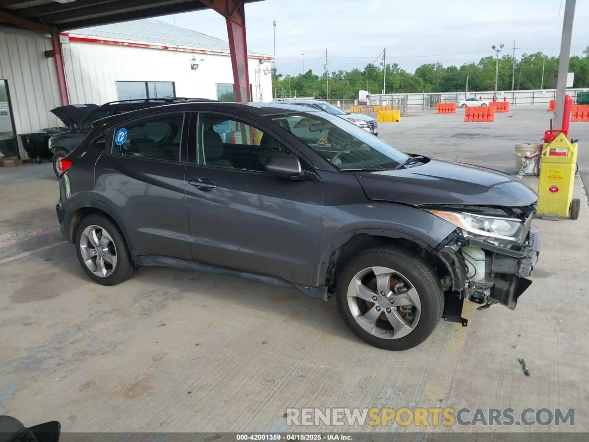 14 fotografías del automóvil dañado 3CZRU5H35LM708117 HONDA HR-V 2020