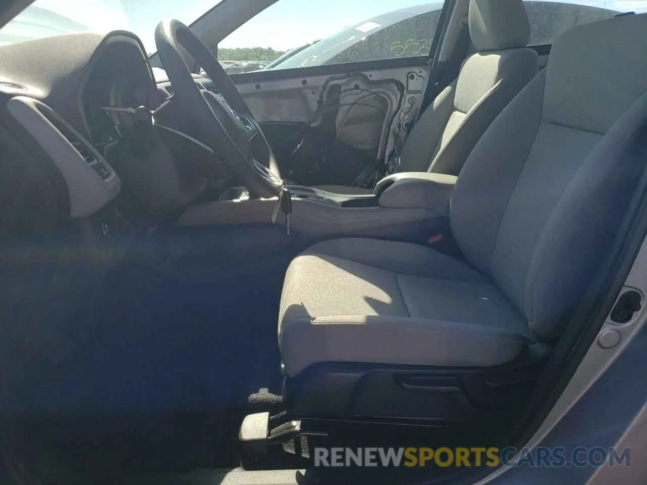 7 fotografías del automóvil dañado 3CZRU5H39LM711764 HONDA HR-V 2020