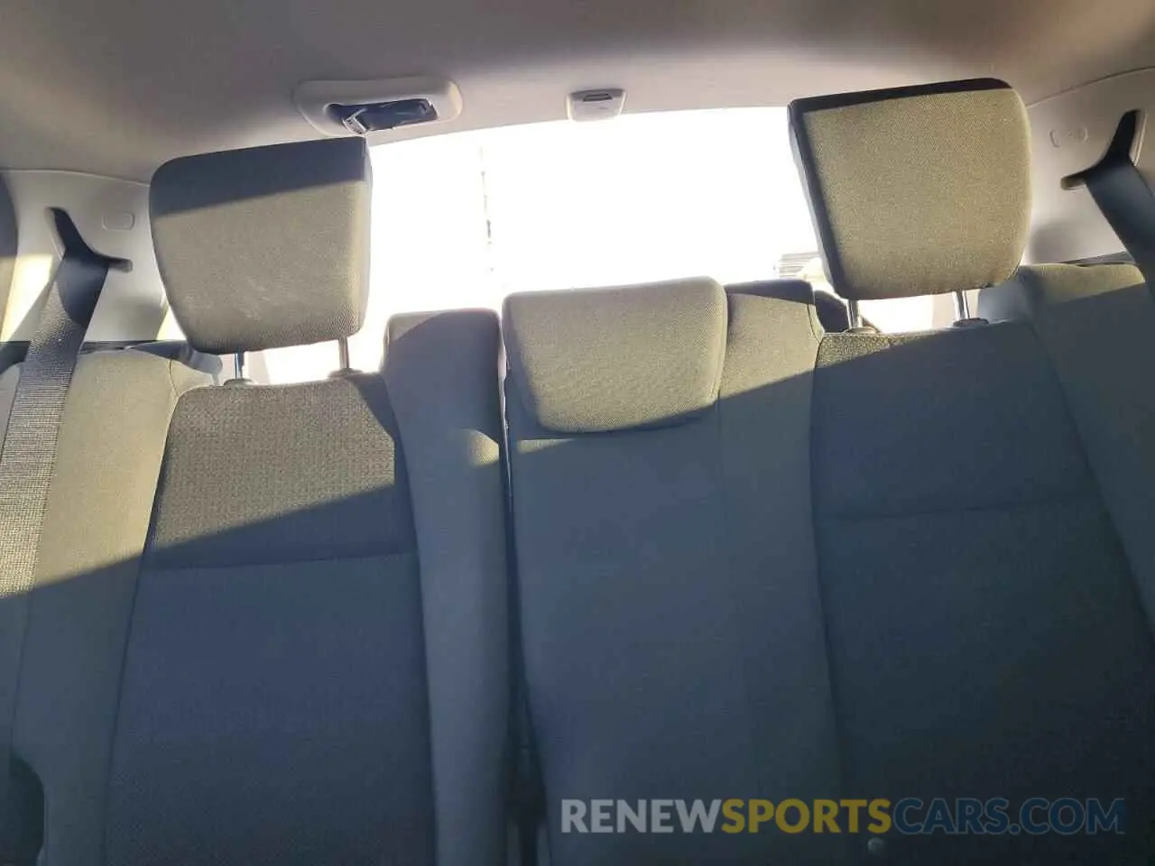 10 fotografías del automóvil dañado 3CZRU5H39LM713806 HONDA HR-V 2020