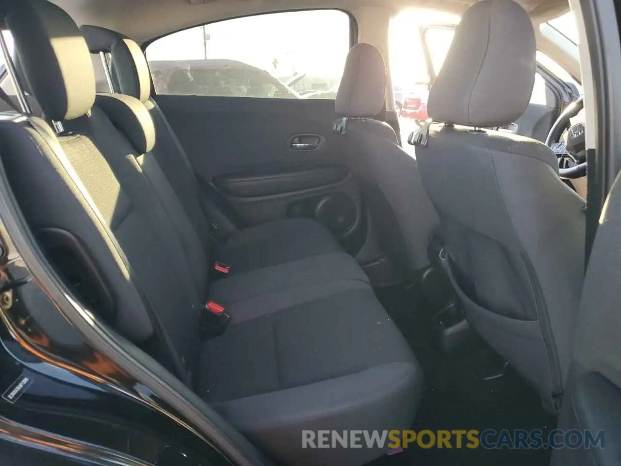 12 fotografías del automóvil dañado 3CZRU5H39LM713806 HONDA HR-V 2020