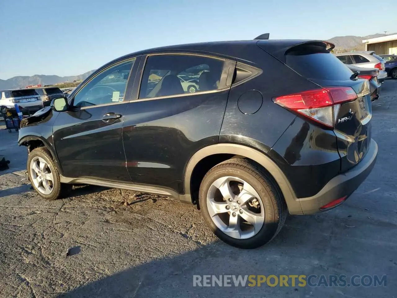 2 fotografías del automóvil dañado 3CZRU5H39LM713806 HONDA HR-V 2020
