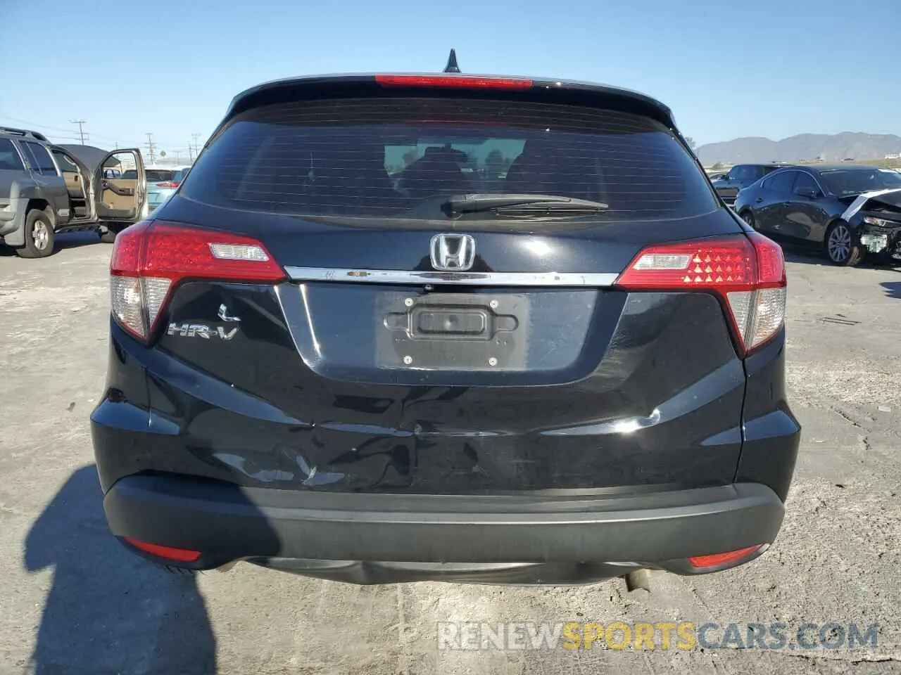 6 fotografías del automóvil dañado 3CZRU5H39LM713806 HONDA HR-V 2020