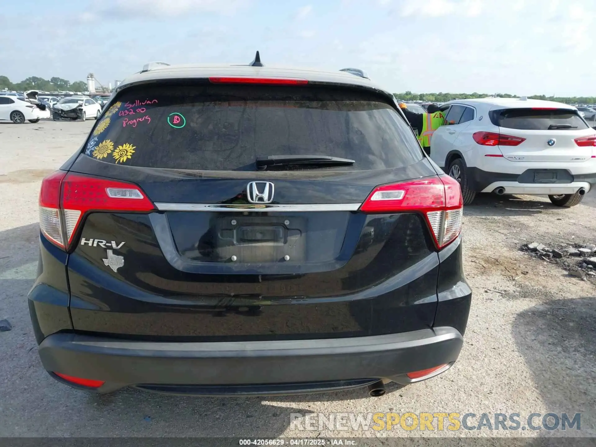 17 fotografías del automóvil dañado 3CZRU5H52LM712370 HONDA HR-V 2020