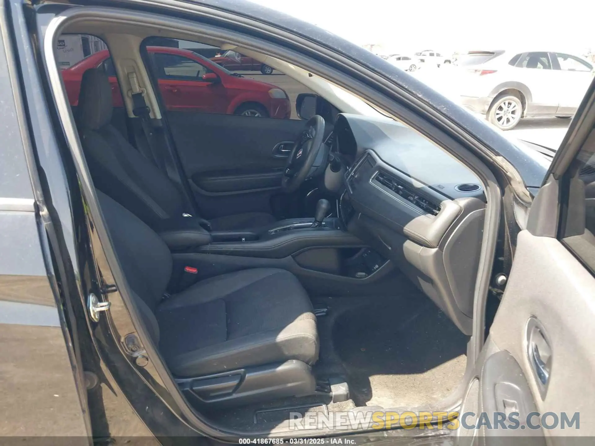 5 fotografías del automóvil dañado 3CZRU5H53LM706108 HONDA HR-V 2020
