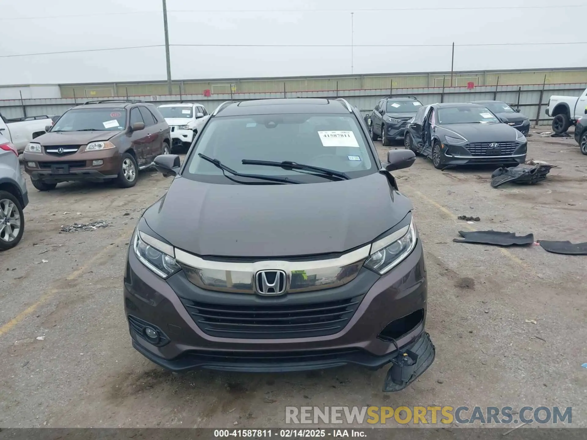 11 fotografías del automóvil dañado 3CZRU5H57LM701722 HONDA HR-V 2020
