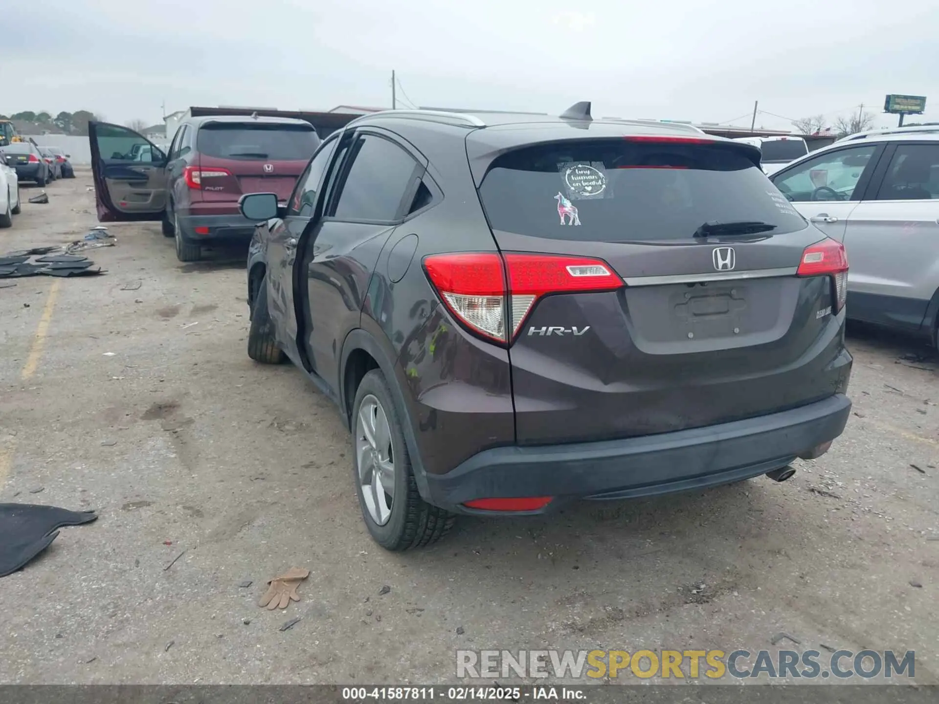 3 fotografías del automóvil dañado 3CZRU5H57LM701722 HONDA HR-V 2020